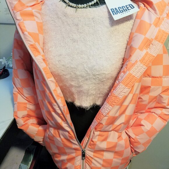 Alive Puffer Jacket - Picture 9 of 10